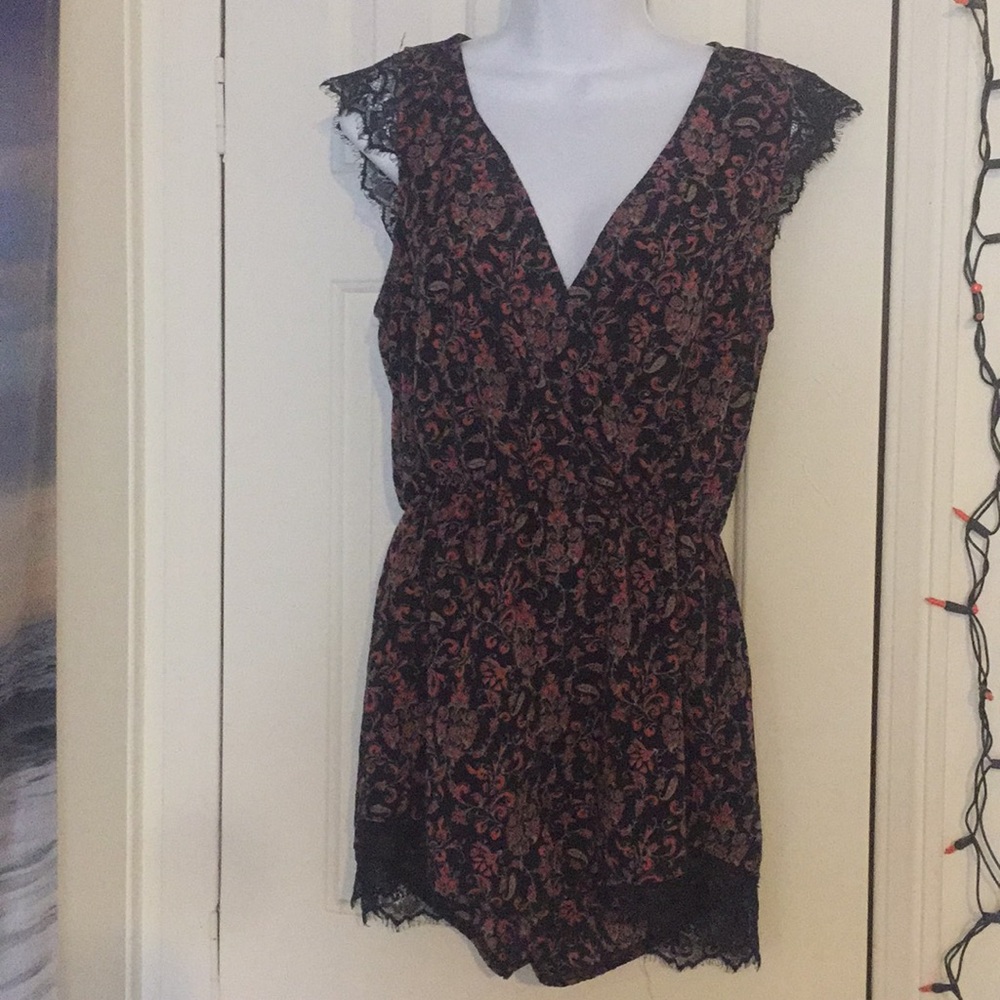 Urban outfitters romper M